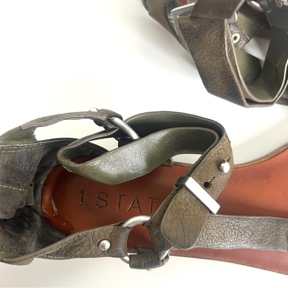 1. State ‘Channdra’ Strappy Leather Sandals - Picture 6 of 11